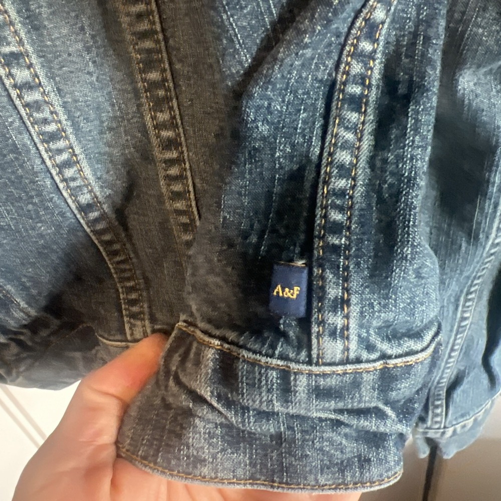 Abercrombie‎ & Fitch Vintage Women's Medium Denim Jean Jacket Trucker Zip Up - Picture 4 of 5